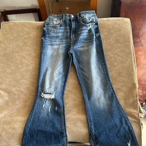 Risen Flare Jeans